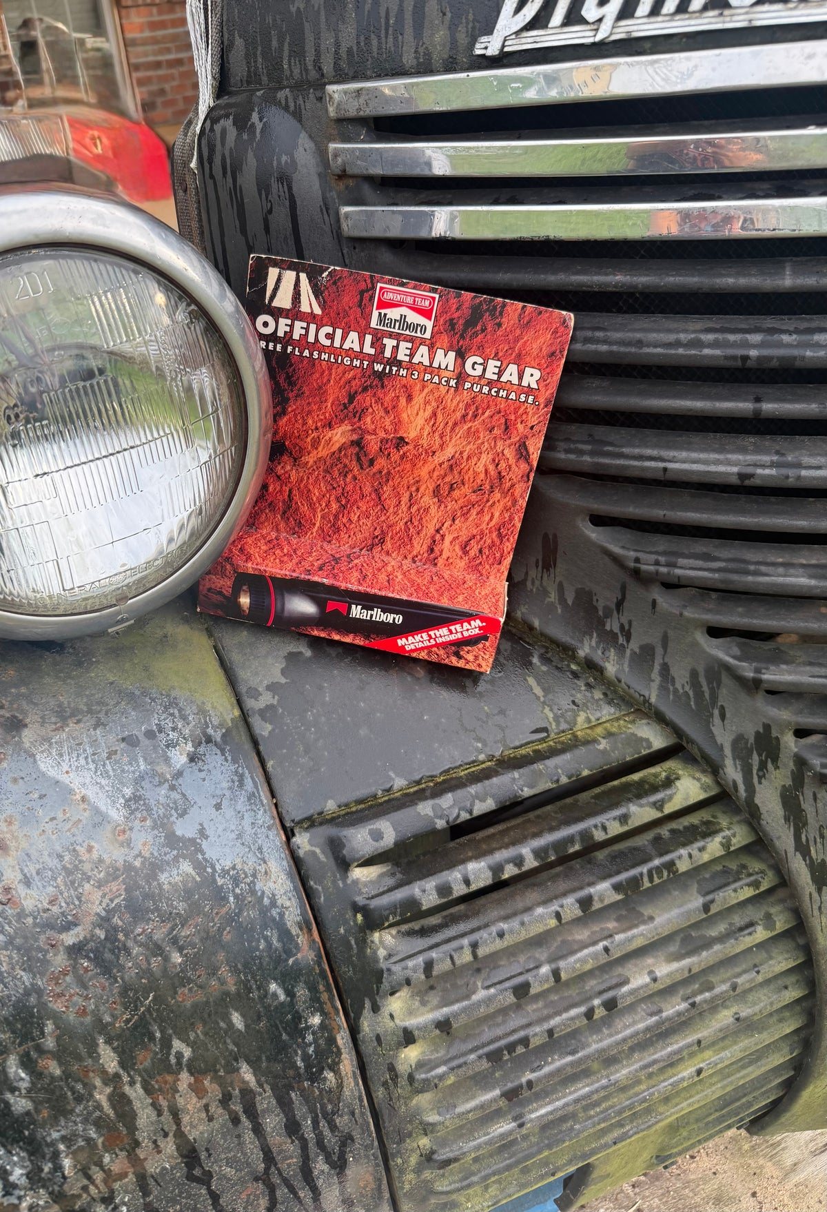 Authentic Vintage Marlboro Flashlight